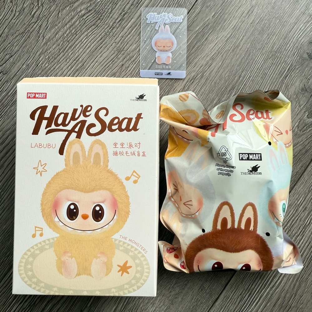 Pop Mart Labubu 'Have A Seat' Collectible - Zizi